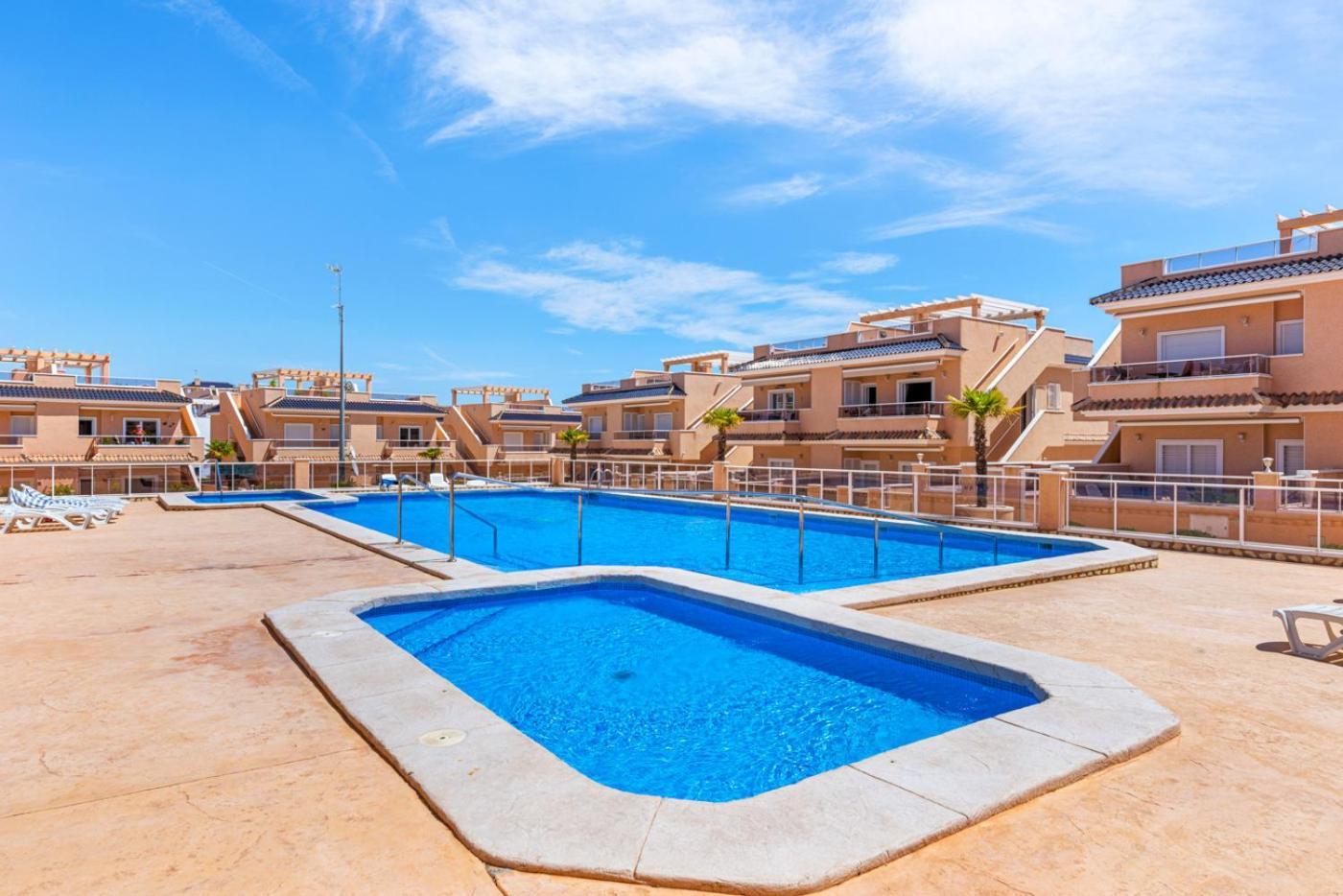 Apartments Punta Prima Indoor & Outdoor Pool Torrevieja Ngoại thất bức ảnh
