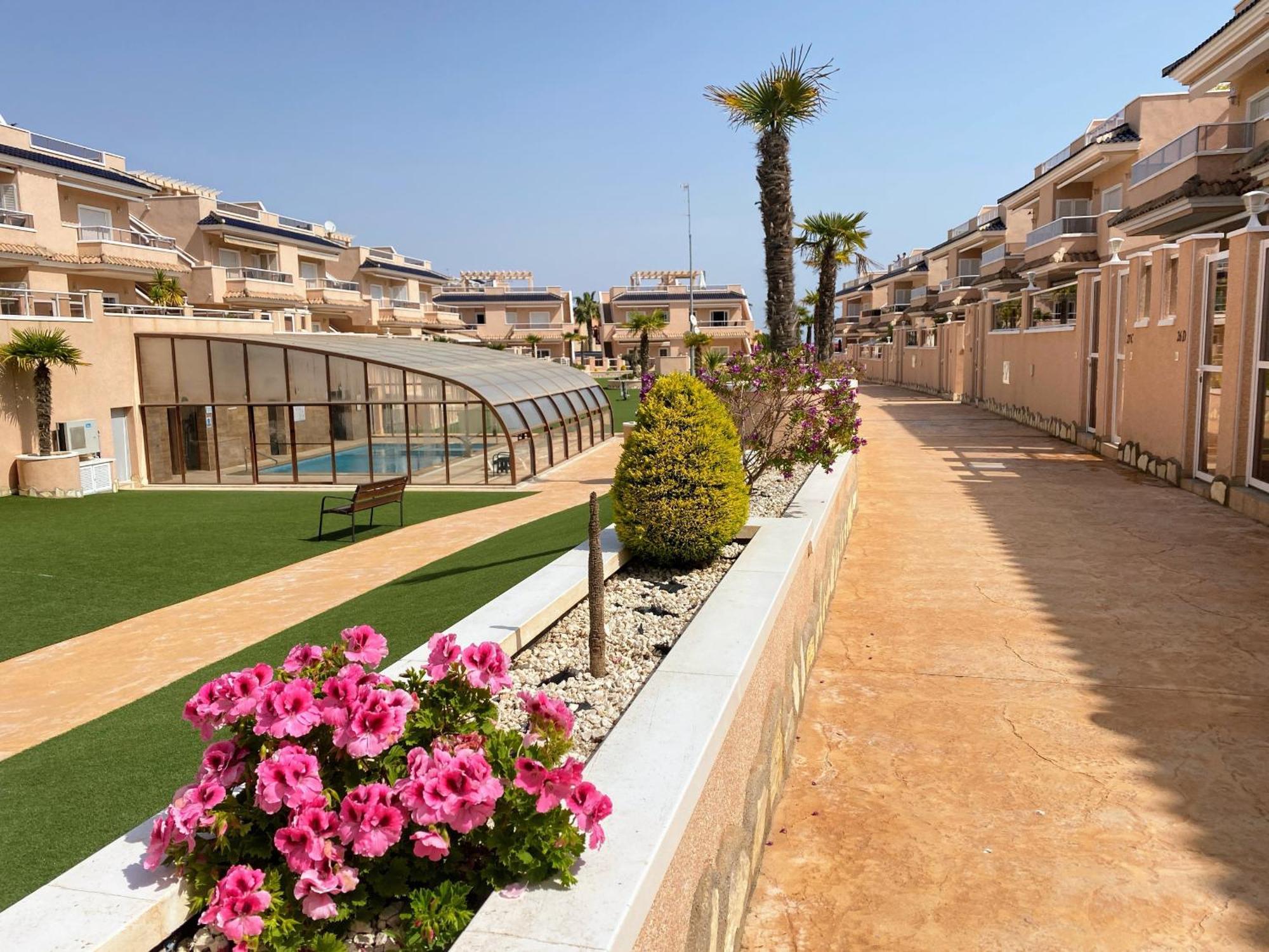 Apartments Punta Prima Indoor & Outdoor Pool Torrevieja Ngoại thất bức ảnh